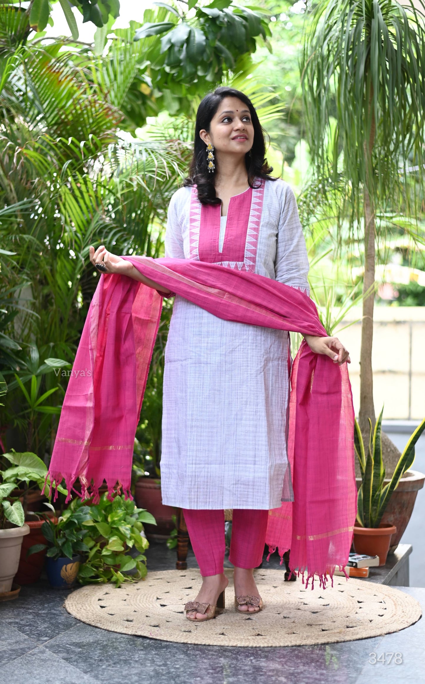 Pink mangalgiri suit set
