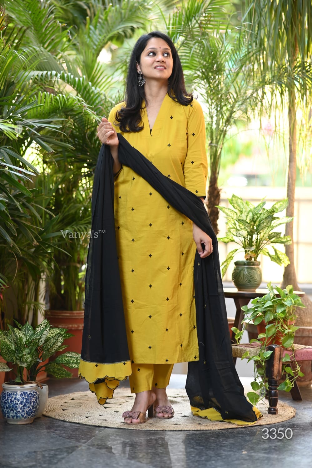 Yellow suit set