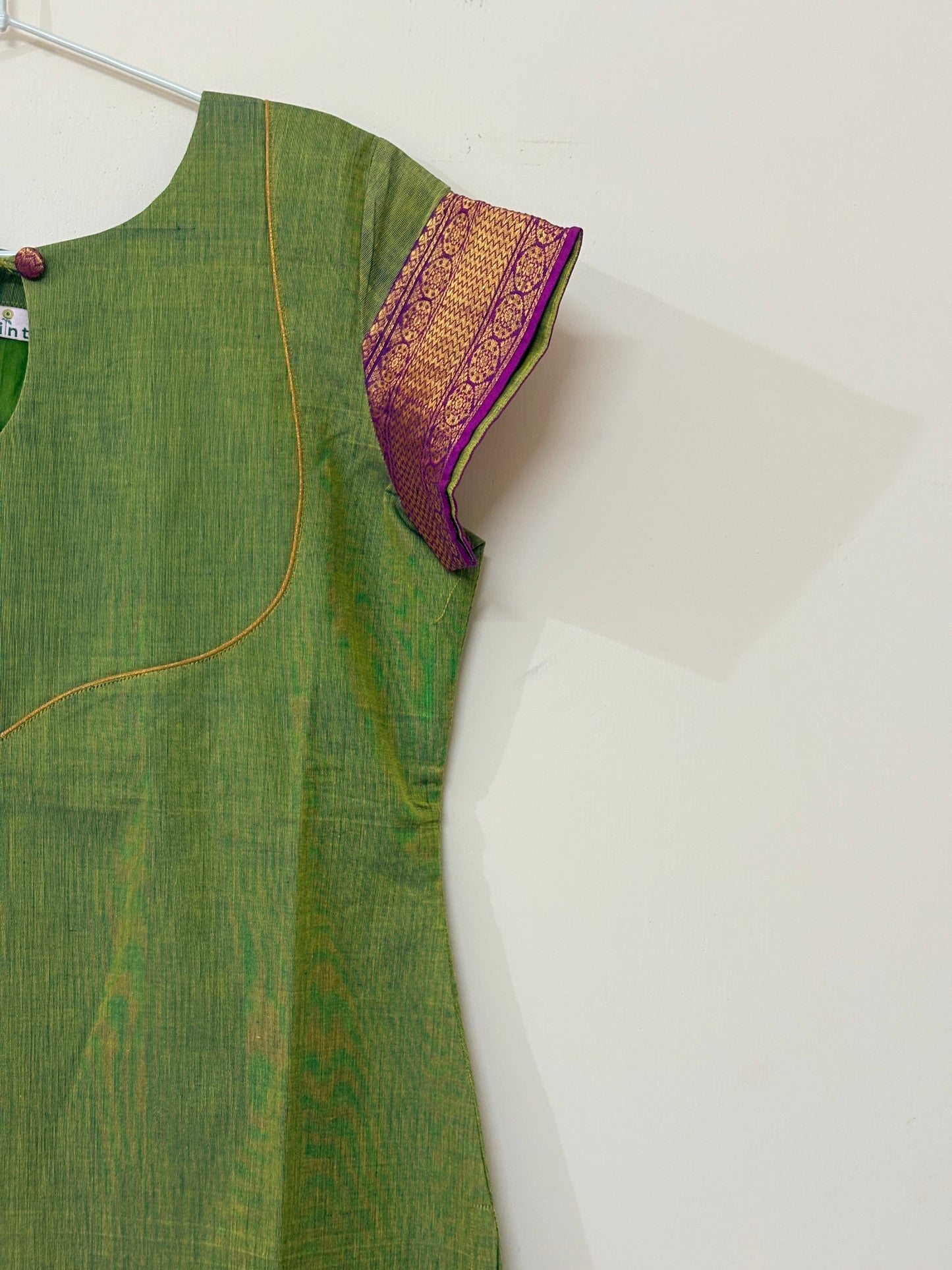 Size XS Lotus courtyard Kurta with Kota dupatta