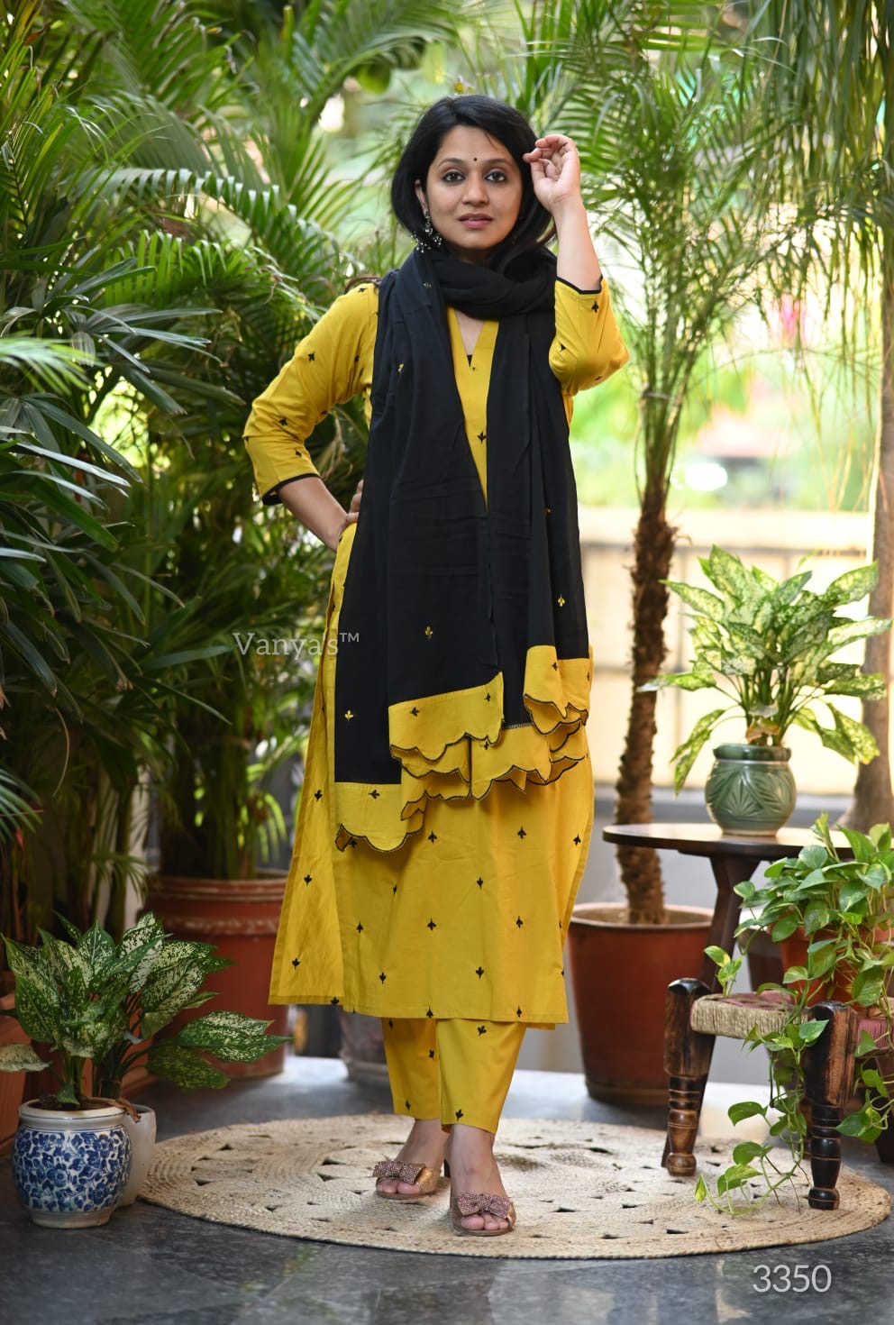 Yellow suit set