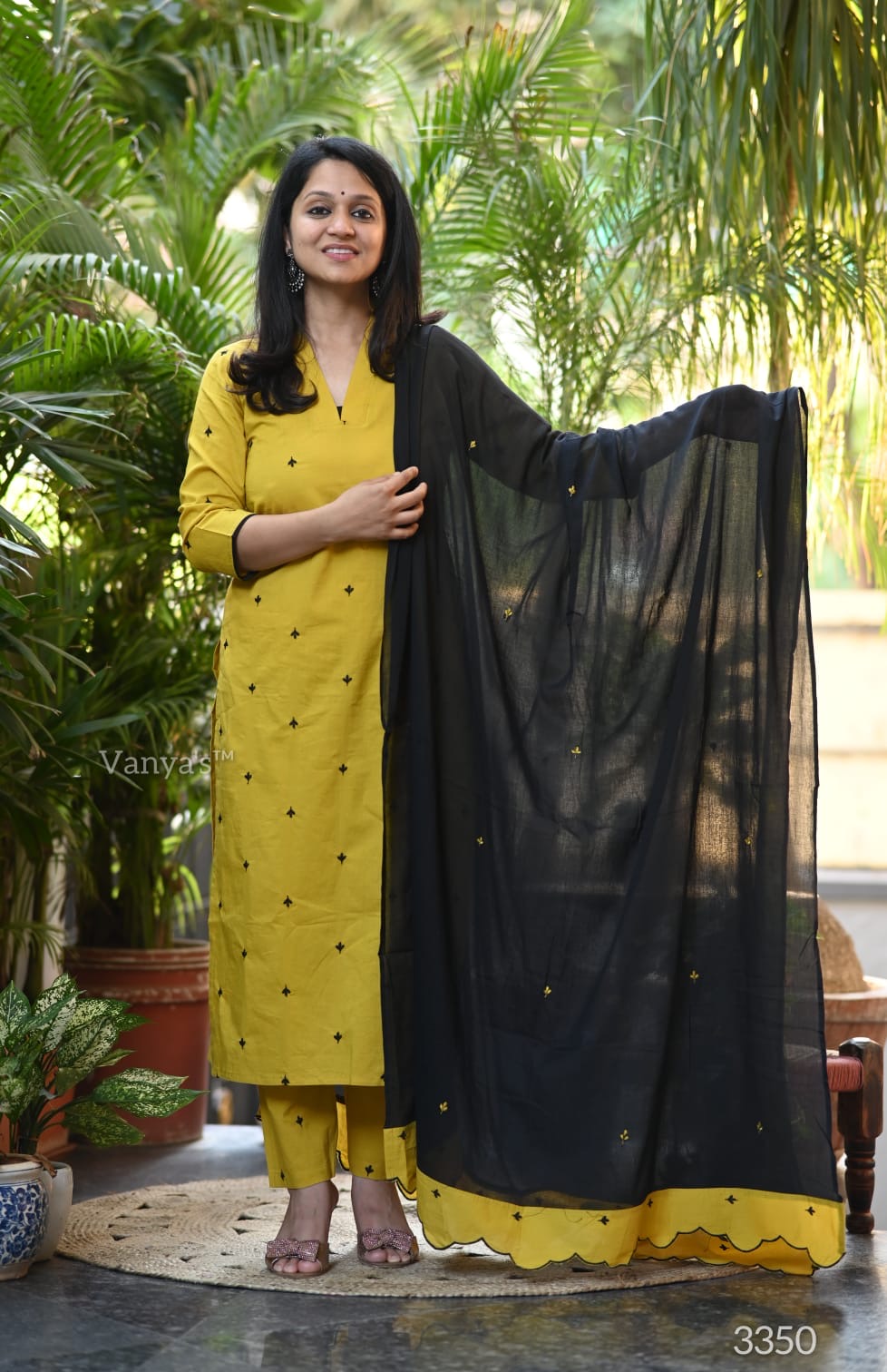 Yellow suit set