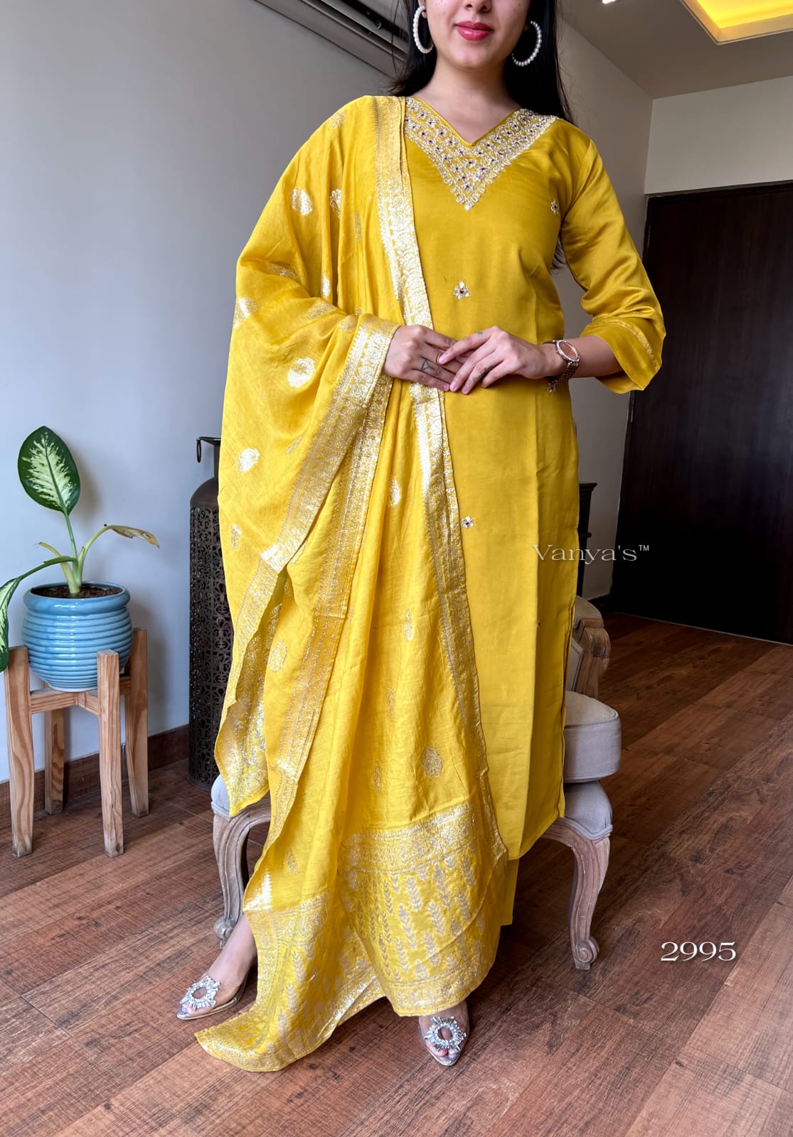 Sun yellow suit set