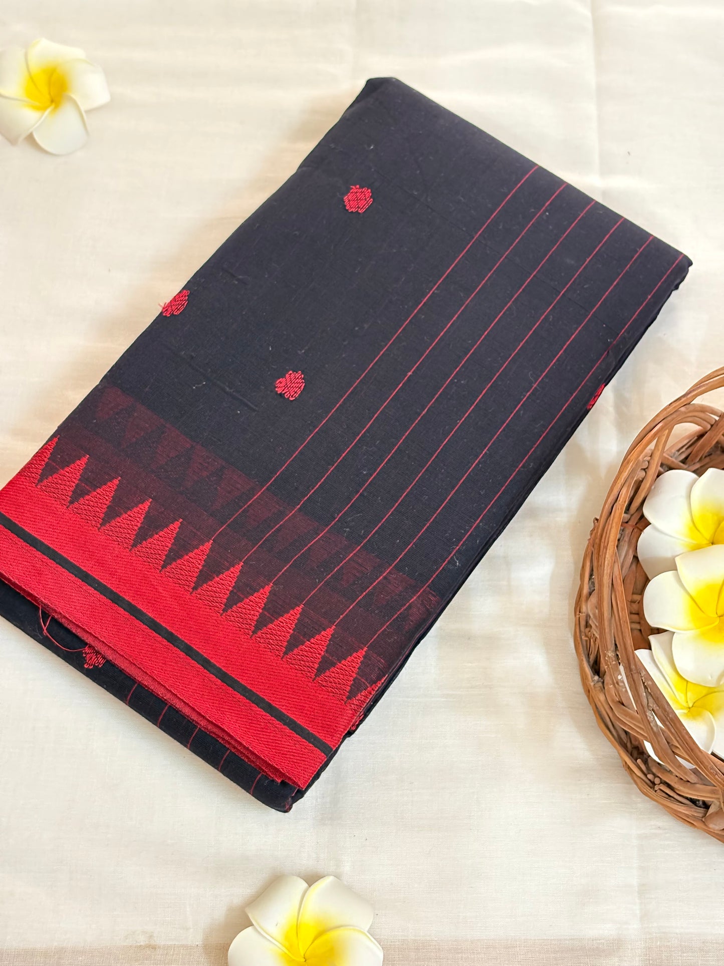 Black thread butta cotton saree