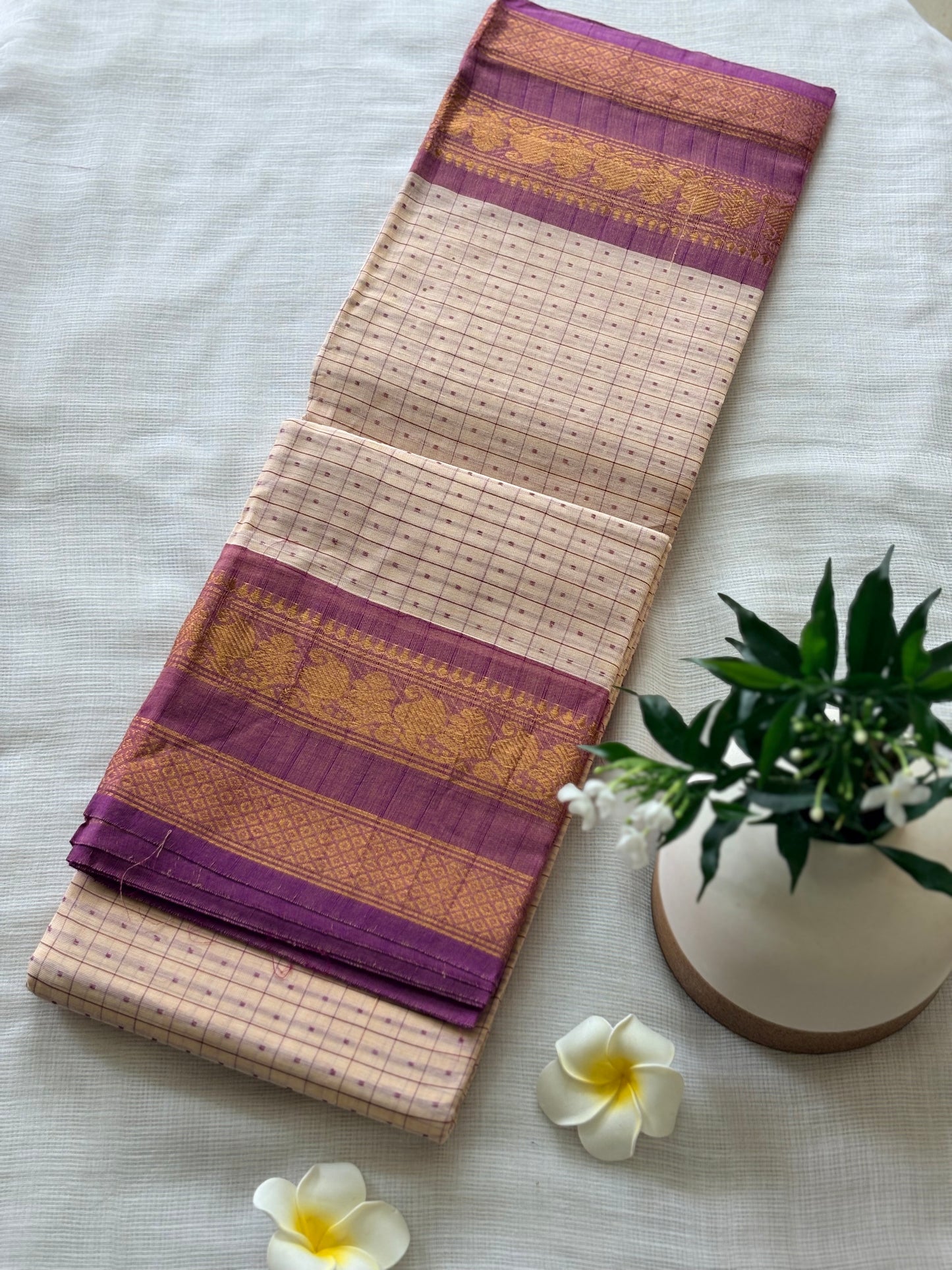 Cream 1000 butta Kanchi Cotton Saree