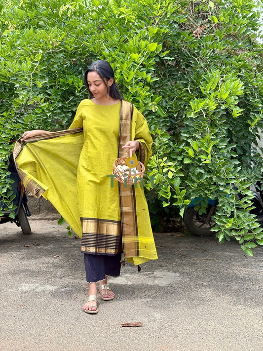 Guava kurta dupatta
