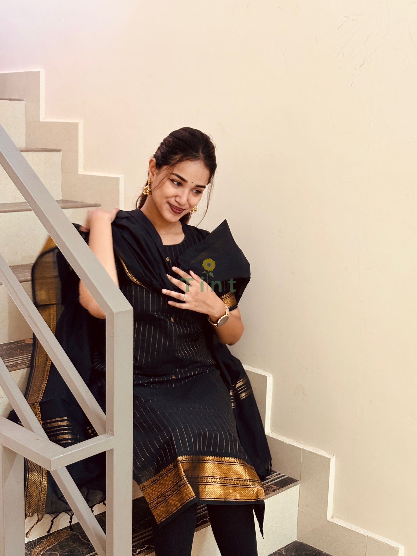 Midnight Gold Kanchi Cotton Kurta dupatta