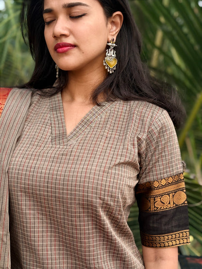 Clay & Gold Kanchi Cotton Kurta dupatta
