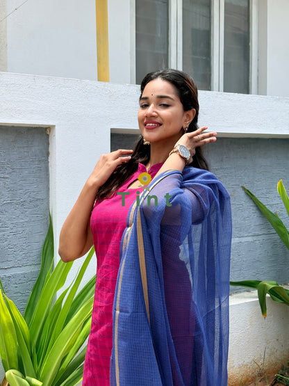 Strawberry kurta with Kota dupatta