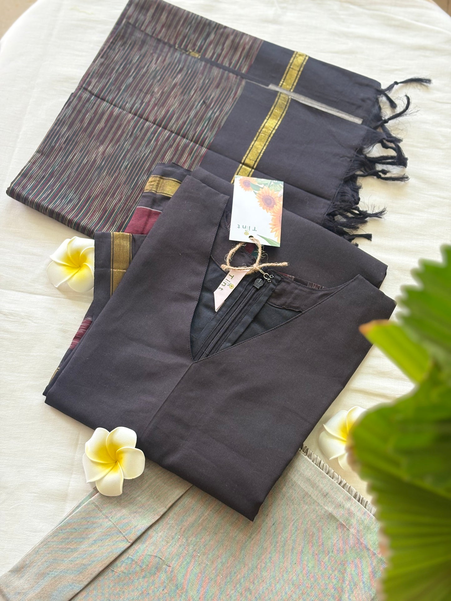 Black - Ikat Charm Set (Size S)