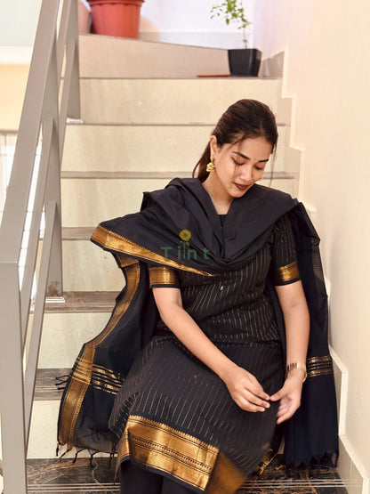 Midnight Gold Kanchi Cotton Kurta dupatta