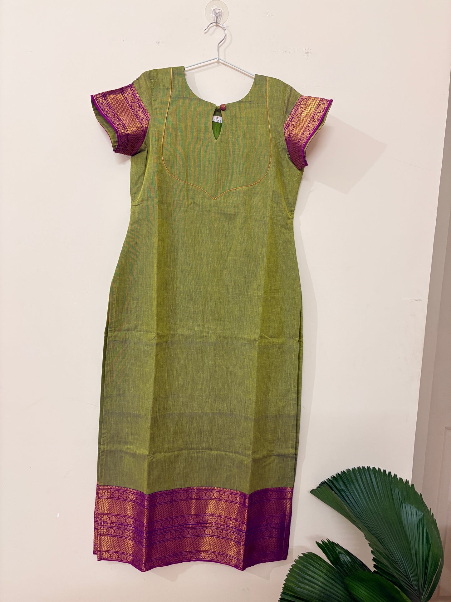 Size XS Lotus courtyard Kurta with Kota dupatta