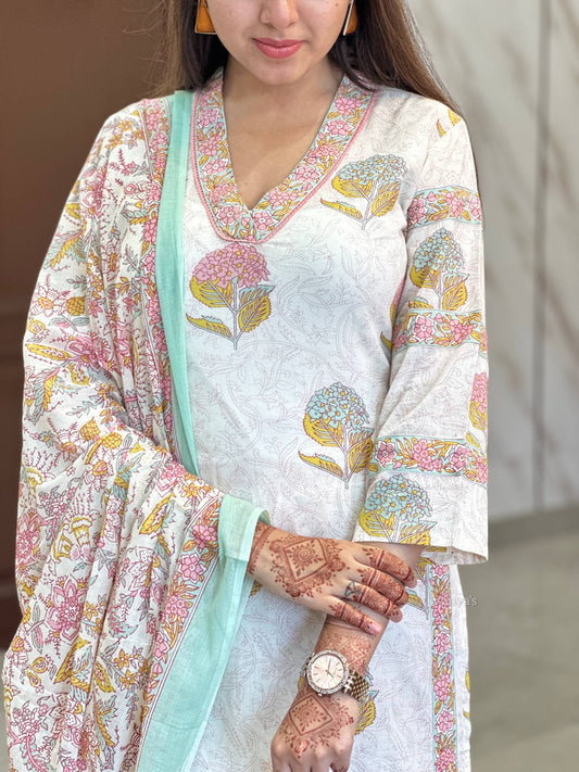 Creamy pastel Suit Set