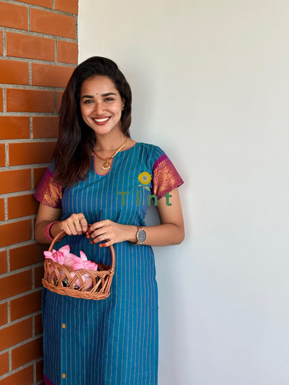 Peacock & bougainvillea garden Kurta
