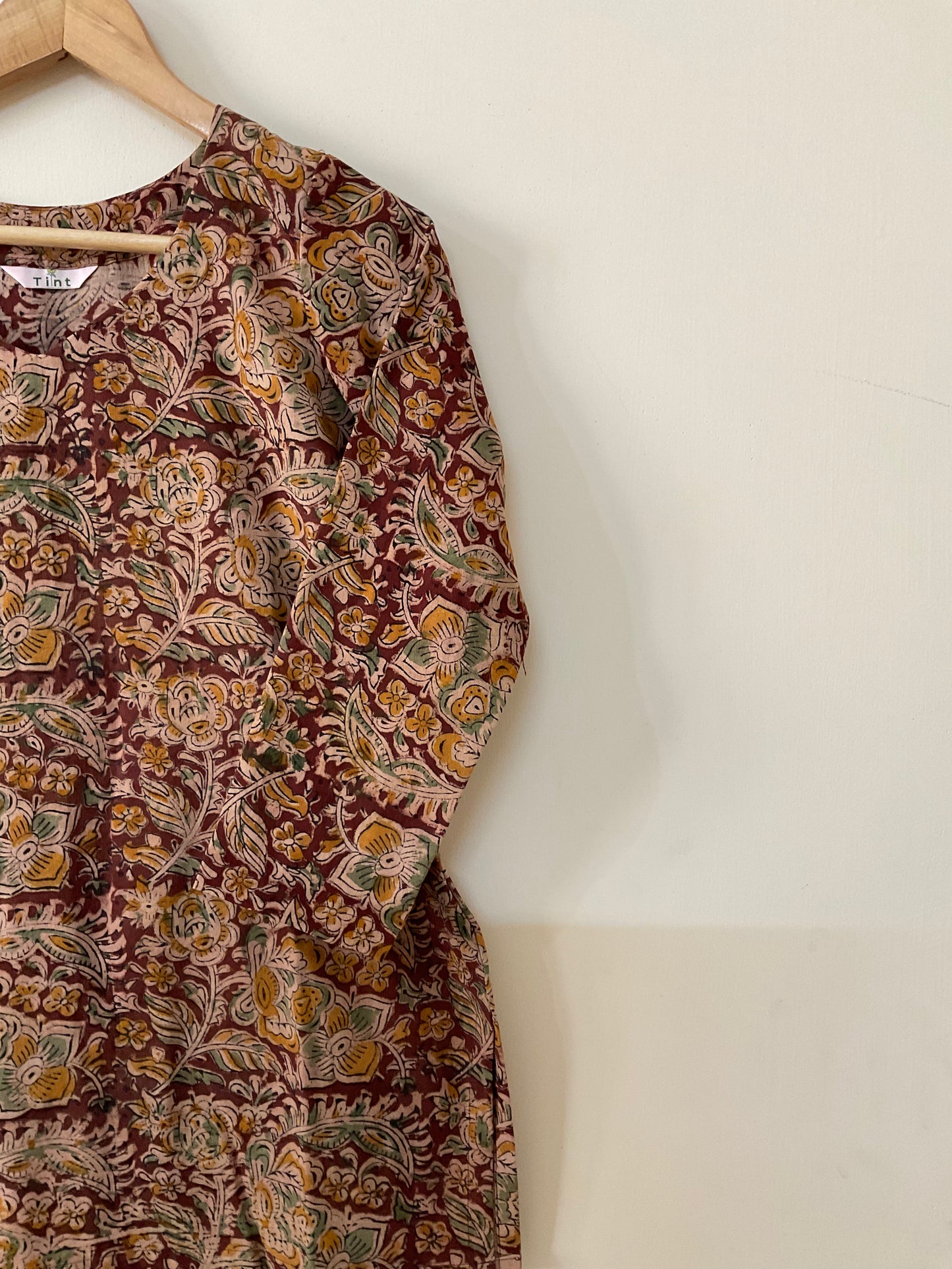 Rustwood Bloom – Handcrafted Kalamkari Kurta